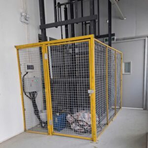 Thang nâng thủy lực nhập khẩu