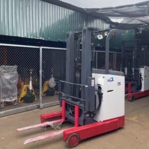 Xe nâng điện đứng lái cũ Nichiyu 1.5T 5M