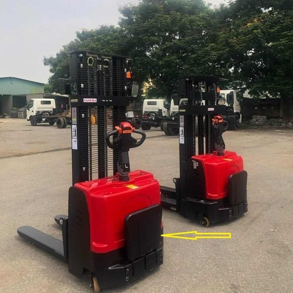 xe nâng điện lithium