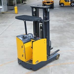 Xe nâng điện đứng lái komatshu nhật bãi