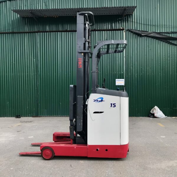Xe nâng reach truck kho lạnh