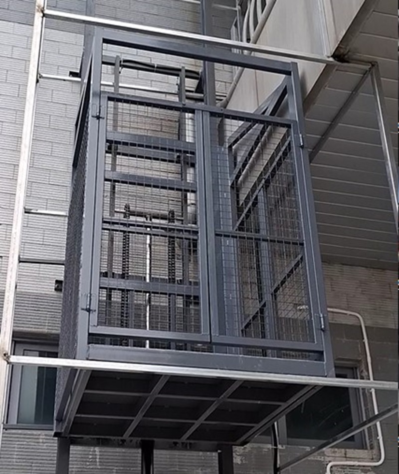 Cung cấp thang nâng hàng 300kg 400kg 500kg