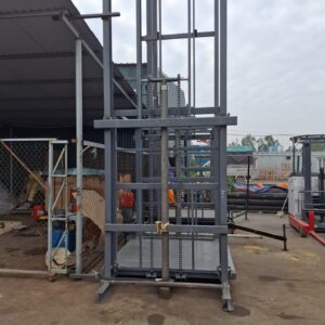 Thang nâng hàng thủy lực