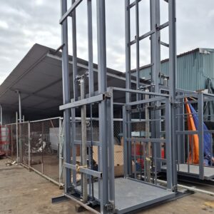 Thang nâng hàng thủy lực 800kg