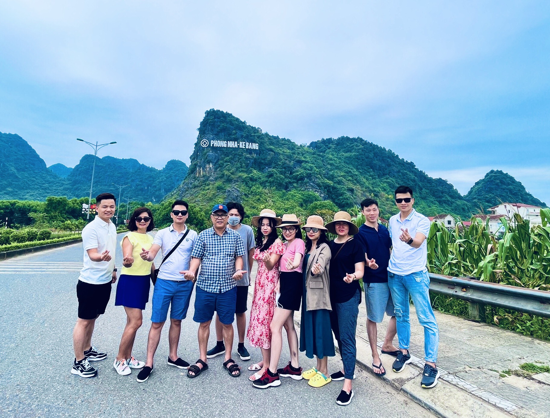 Giới thiệu Thiết bị nhà xưởng