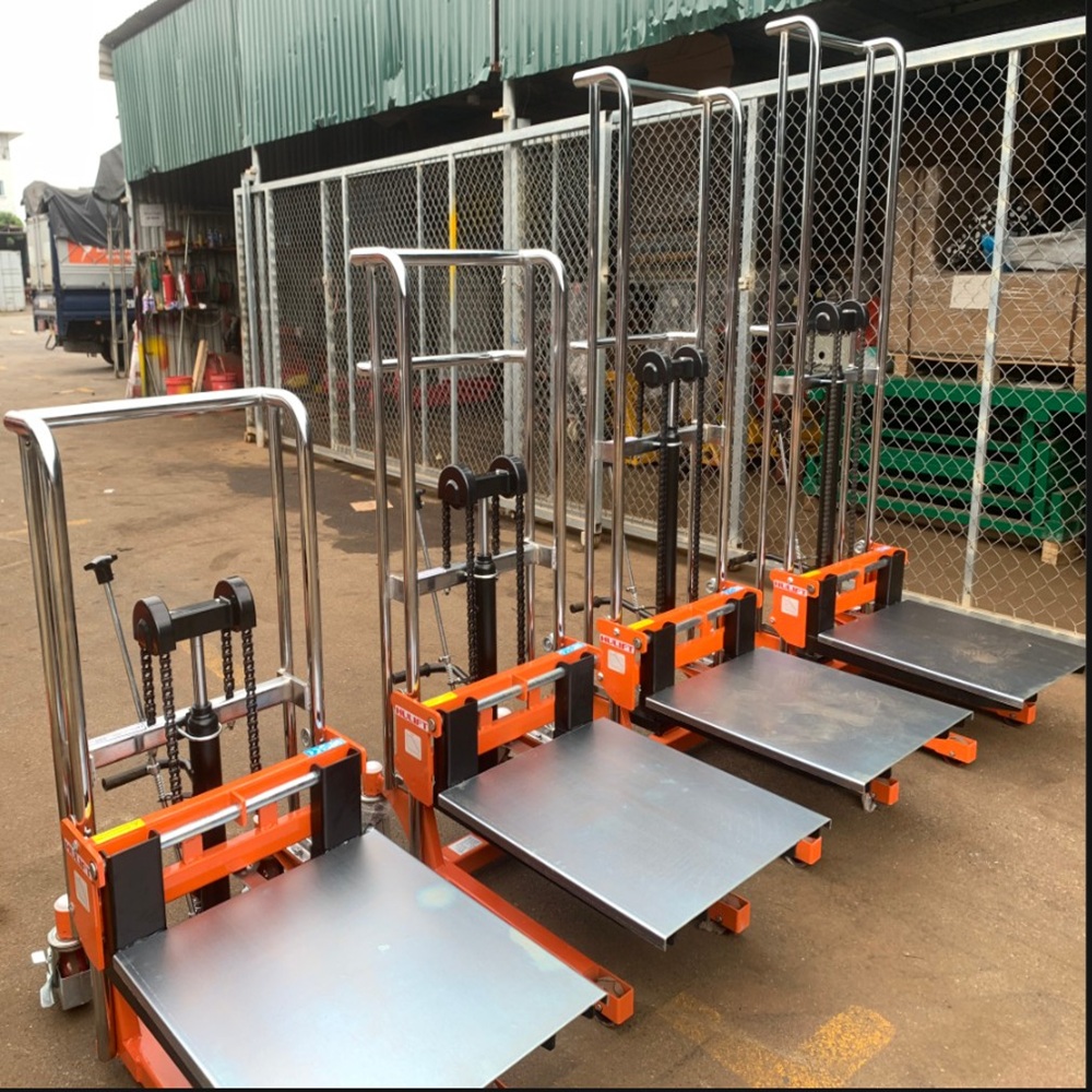 Top 6 Xe Nâng Tay Cao Được Mua Nhiều Nhất Hiện Nay 4 Top 6 Xe Nâng Tay Cao mini