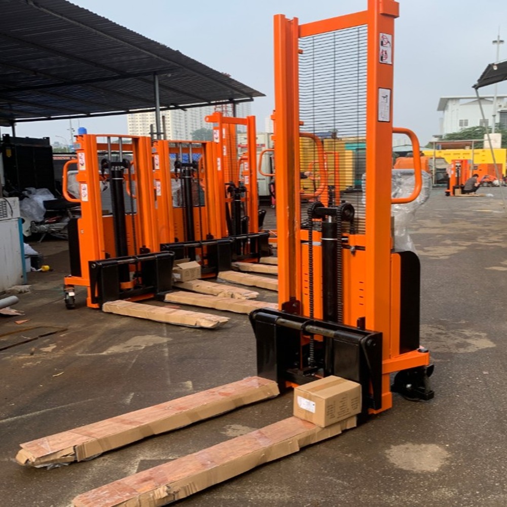 Top 6 Xe Nâng Tay Cao Được Mua Nhiều Nhất Hiện Nay 3 Top 6 Xe Nâng Tay Cao