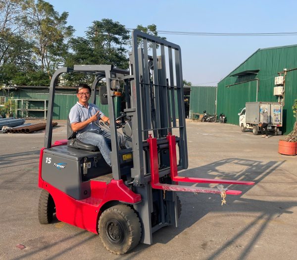 Thị trường xe nâng cũ