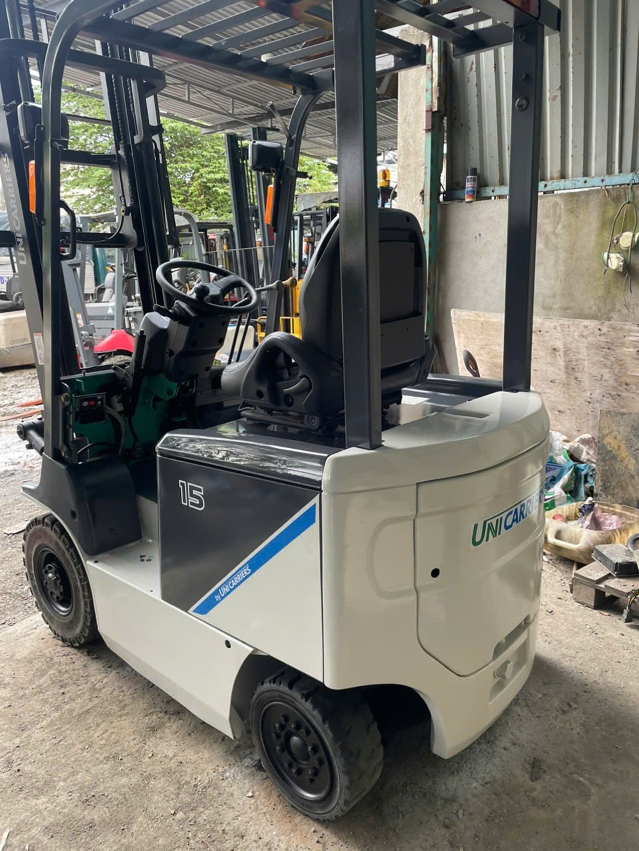 Xe Nâng Điện 1.5 Tấn Bán Chạy Nhất 1 xe nâng điện 1.5 tấn.