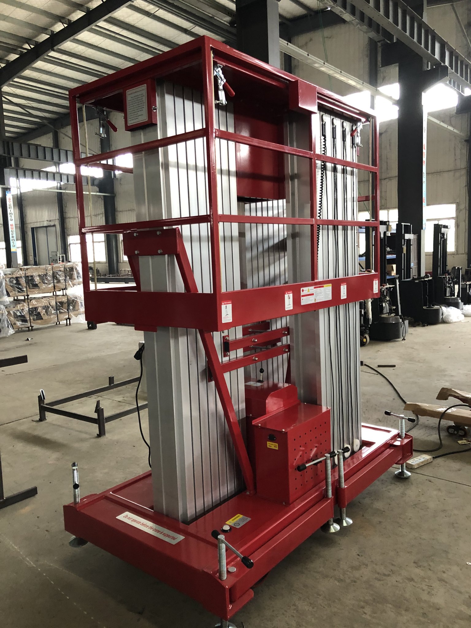 Top 7 Thang Nâng Người Bán Chạy Nhất năm 2026 17 Thang nâng người mini GTWY 200kg trục rút 3