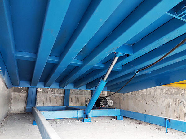 Báo Giá Dock Leveler Waylift Chính Hãng Tốt Nhất 2026 5 Sàn nâng thủy lực 2 tấn