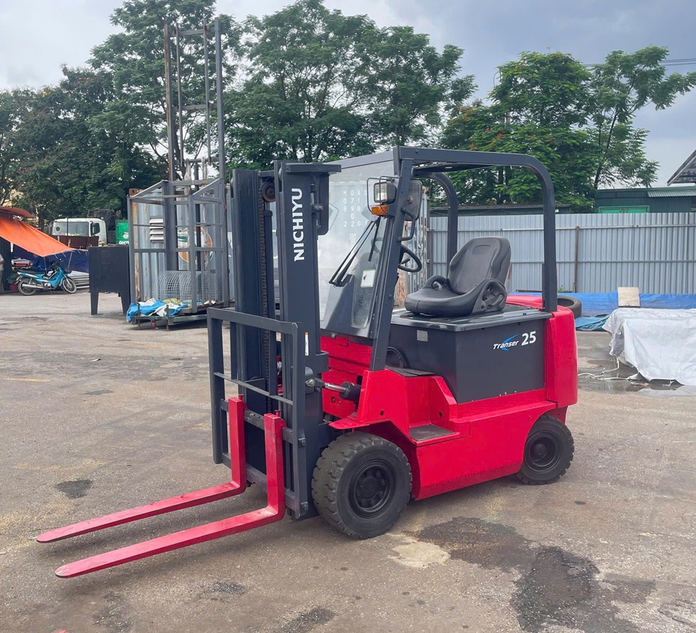 xe nâng điện lithium