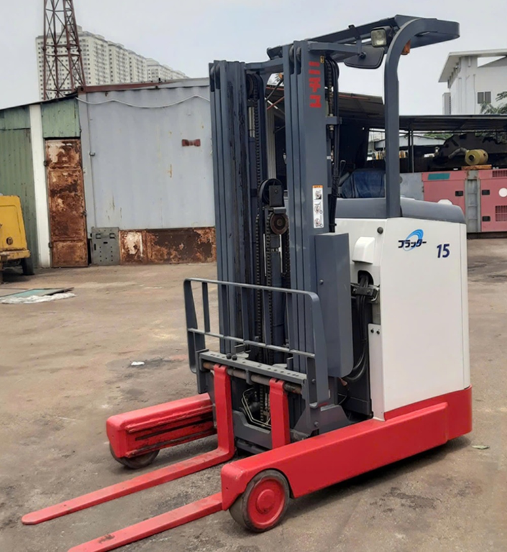 Xe nâng điện đứng lái cũ nhập khẩu Nhật Bản 5 Xe nâng điện dứng lái cũ nhập khẩu