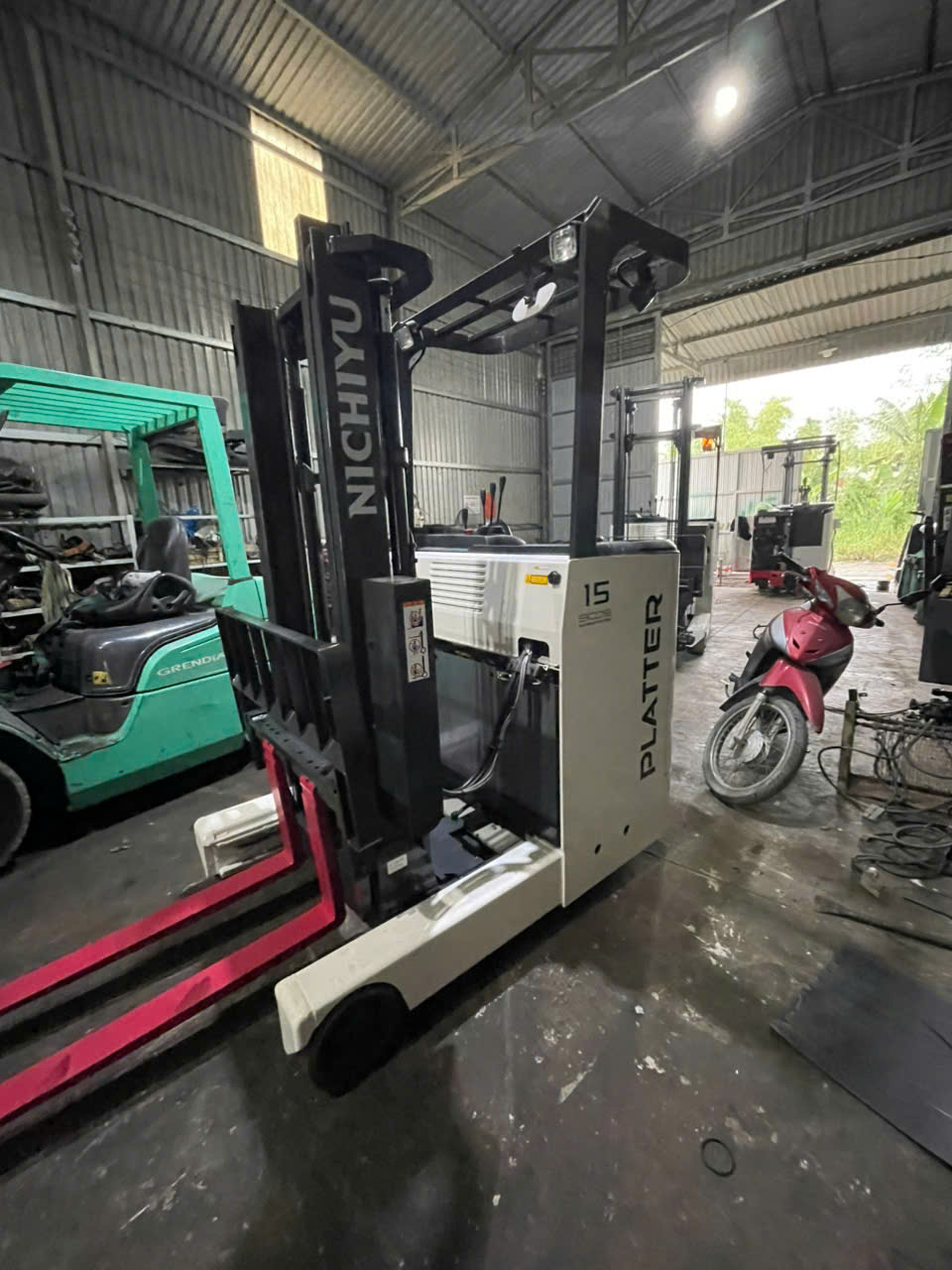 Bảo dưỡng xe nâng Nichiyu (1)