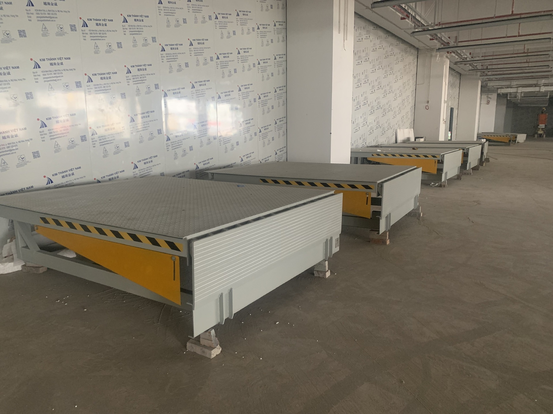 Báo Giá Dock Leveler Waylift Chính Hãng Tốt Nhất 2026 2 sàn sock leveler nhập khẩu