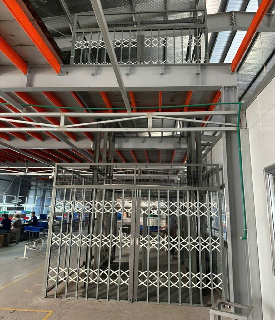 Thang máy nâng hàng nhập khẩu thủy lực
