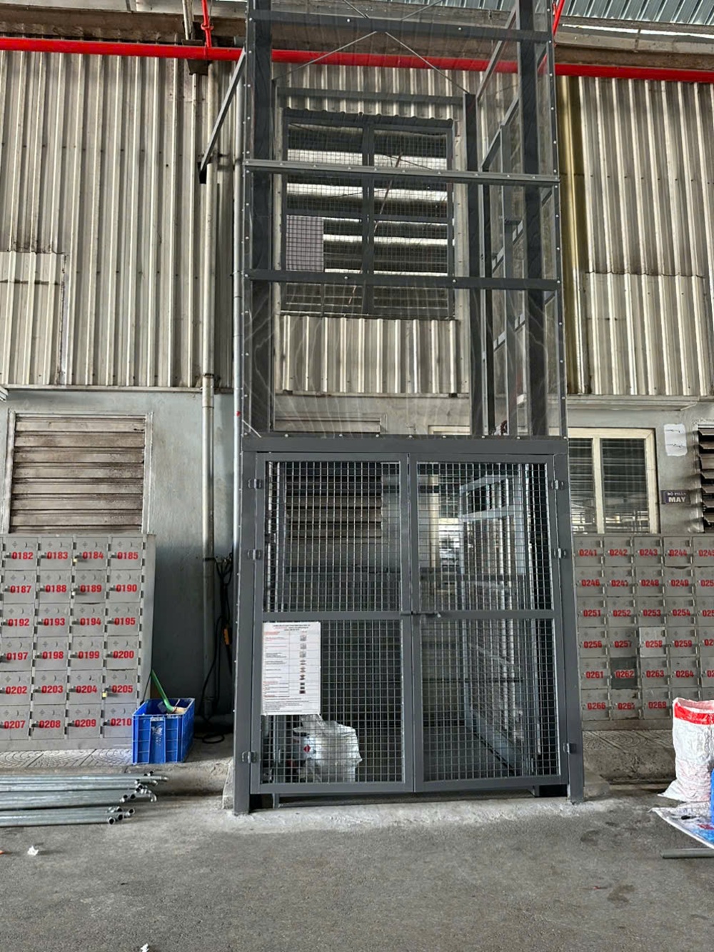 Thang Nâng Hàng Thủy Lực 1 tấn