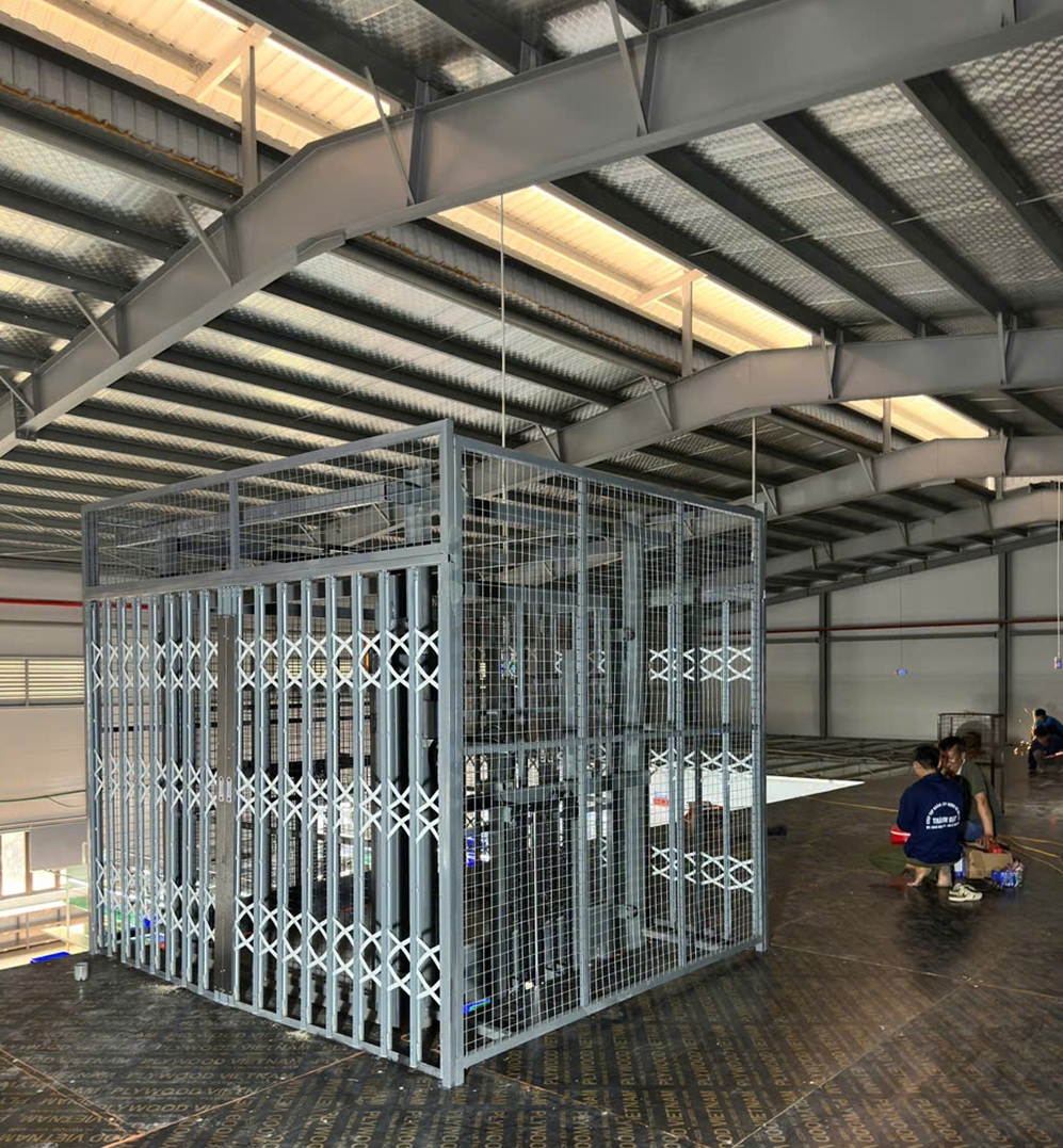 thang nâng hàng thủy lực 1500kg